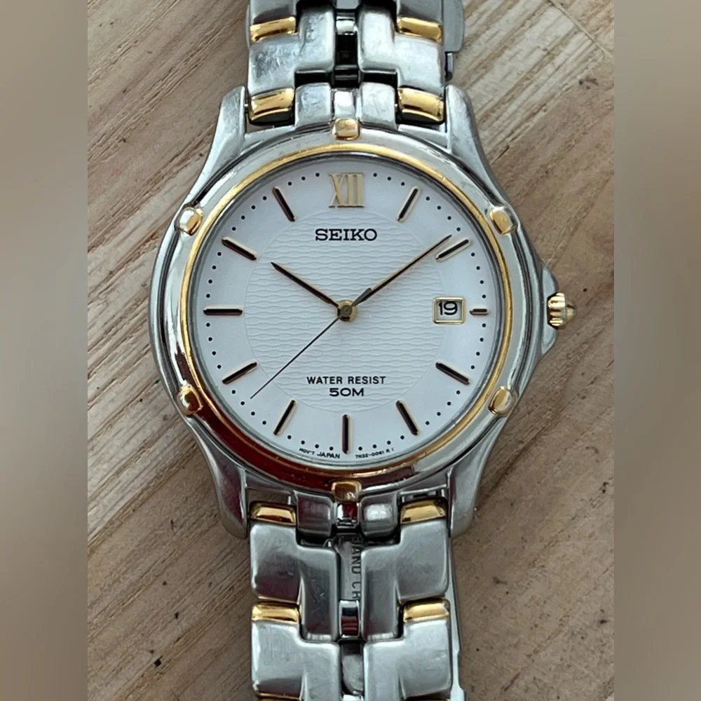 Seiko Vintage Men’s Watch White Dial Two-Tone Bracelet Gold-Tone Markers Date